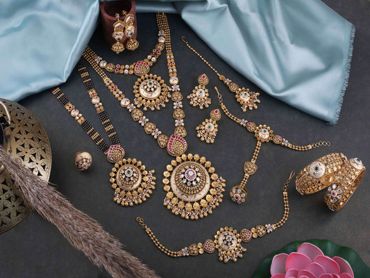 Gold Jewellery Set